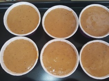 step4: 將紅棗麵漿倒入小杯小中至9成滿。