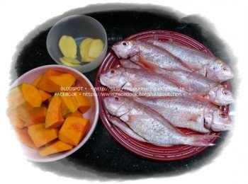 step1: 紅衫魚去內臟，洗淨，用粗鹽及胡椒粉塗抹魚身。