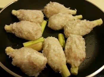 step4: 用細至中火慢慢煎