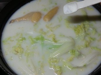 step6: 待菜煮淋身後落鹽調味