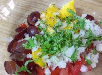 step3: 加入鹽 , 黑胡椒和檸檬汁