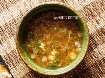 step3: 把醬料的材料均勻混合後備用。