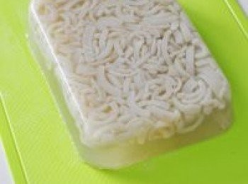 step6: 扣出切片即可。吃的時候搭配自己調的料汁。