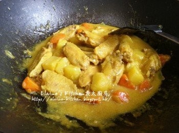 step7: 最後加入椰漿轉用中火煮5分鐘 , 熄火焗30分鐘即可