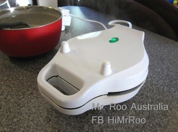 step3: 咁然後呢, 你係需要一隻雞蛋仔機/鐵模+爐既。