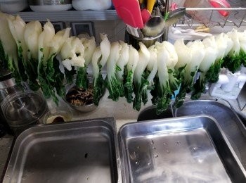 step5: 然後串起喺廚房先滴乾水