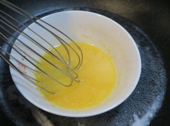 step8: 隔水加熱(要煮到85度以上才會濃稠也能殺菌歐)