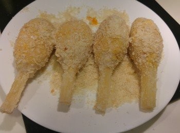 step4: 再沾上麵包糠。