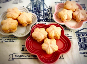 step6: 我懶～ 將士多啤梨醬做餡。但我已經覺得好好食啦！