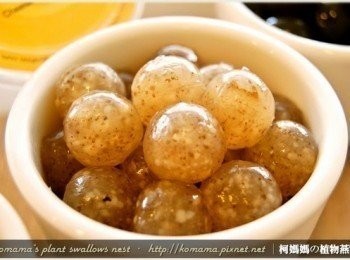 step8: 黑木耳QQ圓有鮮奶、抹茶、起司、黑糖、咖啡及可可等六種口味。除單吃品味之外，也可將黑木耳QQ圓當成粉圓來玩味，更可與鮮奶、豆漿、紅茶等飲品結合，滿足味蕾上不同滋味享受。