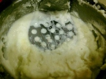 step3: 用搗泥器搗成泥狀備用