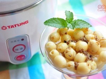 step4: 利用大同小電鍋為自己或家人燉個甜湯品，寵愛自己一下喔!