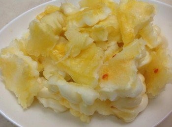 step1: 苦瓜用手掰成一片片