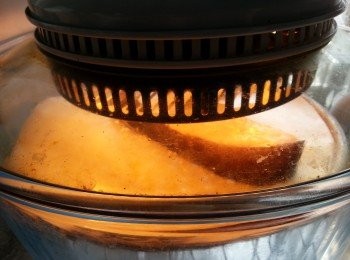 step6: 如用光波爐,光波爐用高架,預熱210度,先波10分鐘,再反轉波8分鐘