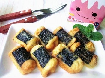 step3: 吐司做的小點心 【 超簡單-Q軟海苔麻糬捲】 
http://cook1cook.com/recipe/6857