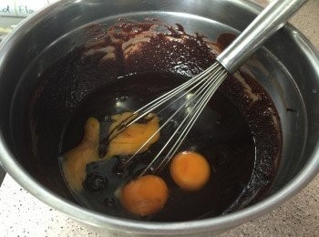 step3: 加入全蛋拌勻