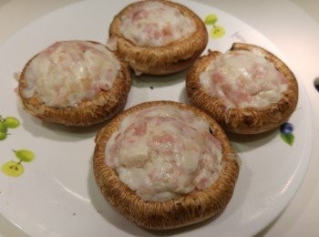 step6: 將餡料釀入大啡菇內。