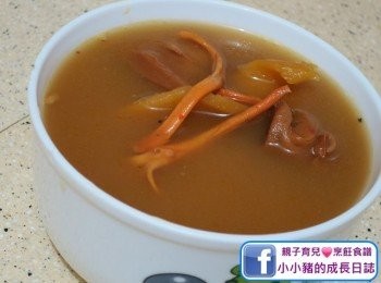 step8: 最後加少少鹽就飲得啦(真係少少就得，因為啖湯係勁足料呀)~