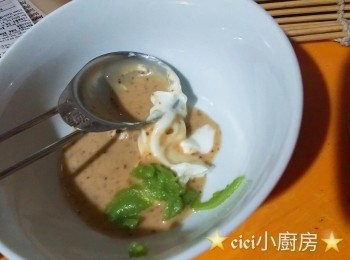 step3: <span class="group_2">醬汁</span>拌勻，備用。