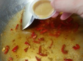 step5: 加入濃湯寶煮滾