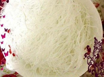 step2: 冬粉泡水約半小時備用.