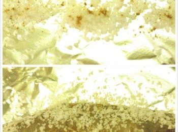 step1: 蝦身中間開一隔挑腸,腳和頭尖角剪掉,抹掉水份備用。鹽和五香粉混合備用。每一隻蝦都需用一張錫紙,錫紙先放半湯匙混合鹽後放上大蝦,再撒上半湯匙混合鹽,獨立包好後備用。