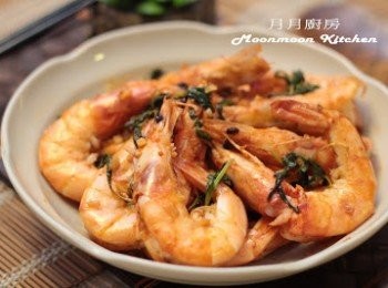 step5: 最後加入金不換兜勻，出香味即成。