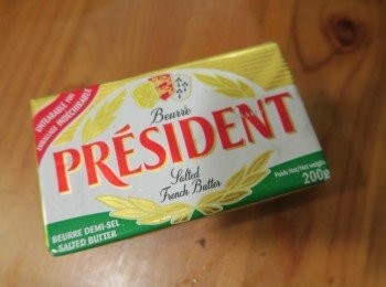 step1: 所有材料到入鋼盆拌勻