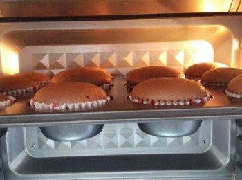 step11: 再將功能轉至上下對流風功能150度焗20分鐘（每個爐溫都有差異，要自行調節）