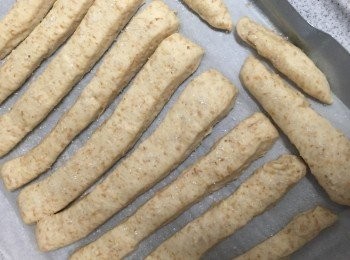 step5: 把烤盤放進焗爐內，同時放置一碗熱水，進行30分鐘的最後發酵，直至兩倍大。