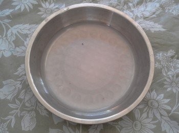 step2: pull rice paper in the warm water