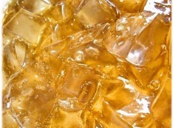 step4: 倒入黑木耳養生露，稍微攪拌一下，即可馬上冰涼享用！