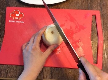 step2: 蘋果及雪梨去皮去芯，切件