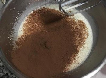 step17: 接著篩入可可粉，