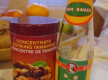 step3: *調配Pad Thai醬 羅望子:魚露:果糖:水 1:3:1:1 40:120:40:40ml (240ml)