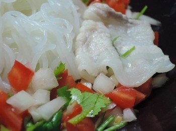 step10: 簡單的莎莎醬蒟蒻麵就完成囉!!!好看好吃又不會胖!!!