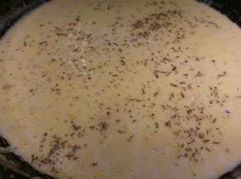 step5: 最後加入香草隨自己喜歡份量,如覺得太杰身可加入餘下的上湯。