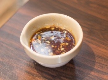 step2: 水梨泥與其他<span class="group_1">醃料</span>拌勻