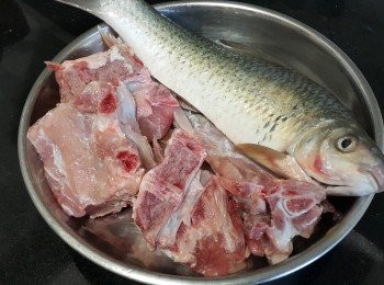 step1: 鯪魚清洗後隔乾水份