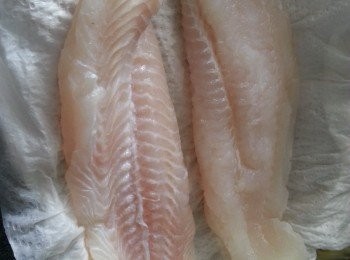 step1: 龍脷柳解凍洗淨後用廚房紙抹乾水份