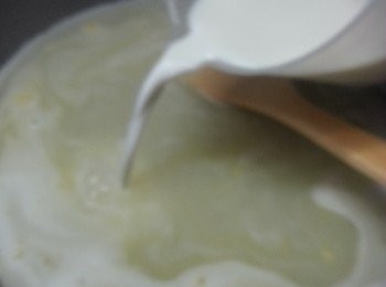 step10: 再加入牛奶煮滾後待用