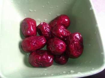 step1: 紅棗洗淨