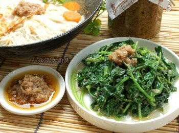 step13: 美味料理的好幫手,拌麵線,麻油蛋,拌青菜都非常好吃喔!