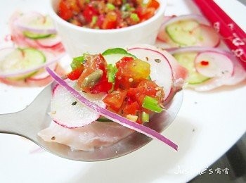 step4: 紫洋蔥的份量不要多，會搶味！

新鮮、清爽中帶著微酸辣~好吃^^