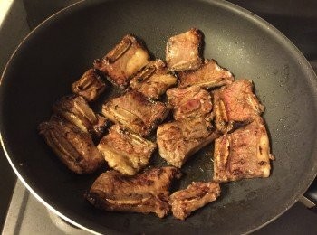 step2: 大火下油煎至兩邊金黃