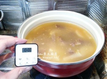 step11: 轉用大火煲10分鐘後熄火焗30分鐘