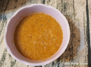 step1: 把一半柚子肉加調味料放入攪拌機打成蓉