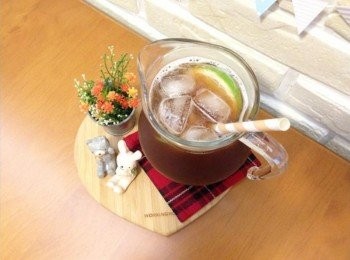 step4: 伯爵紅茶加入了氣泡水更是突顯香氣呢~~ 喝氣泡飲也能優雅地喝進肚裡呢:)