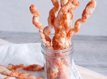 step3: 放入已預熱200度焗爐，焗約15分鐘或至表面金黃色即成～