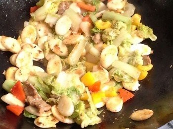 step4: 小火將年糕煮至軟身。